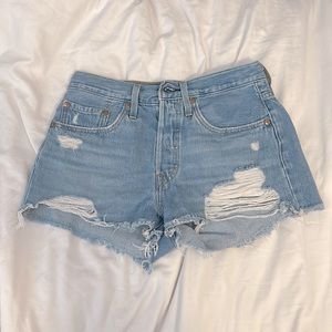 Levi’s 501 jean short, waist size 26